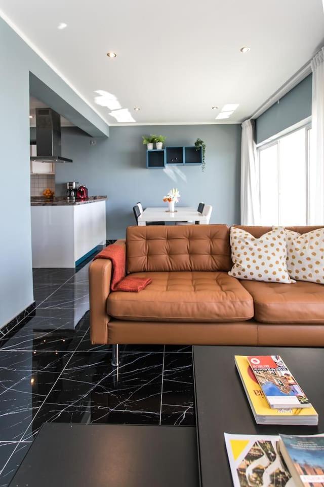 베날마데나코스타 Panoramic Seaview Puerto Marina 아파트 외부 사진