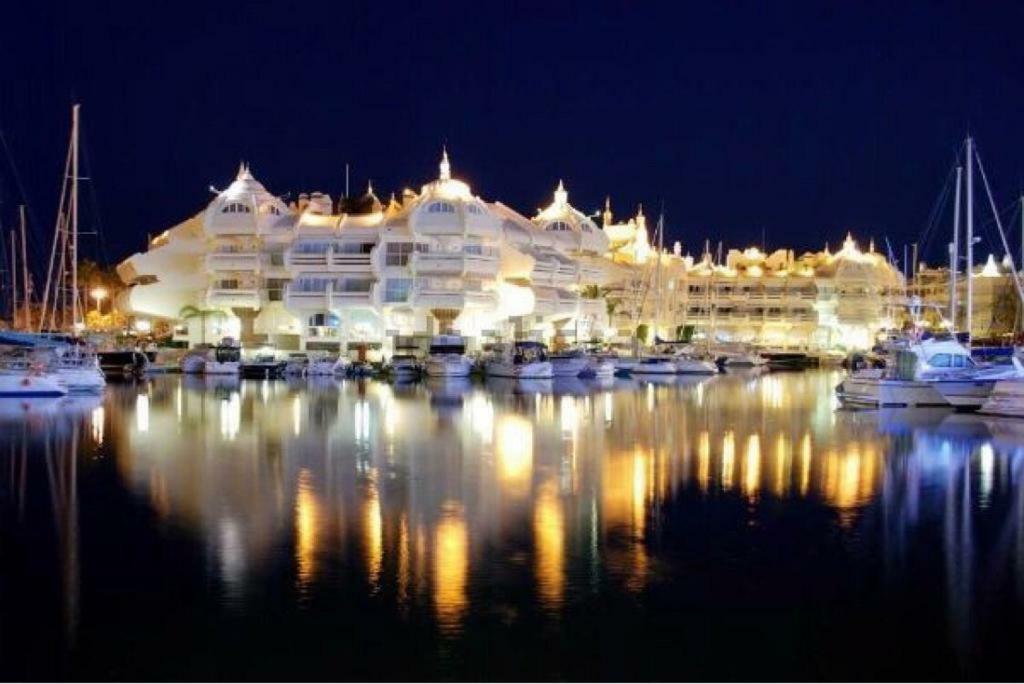 베날마데나코스타 Panoramic Seaview Puerto Marina 아파트 외부 사진